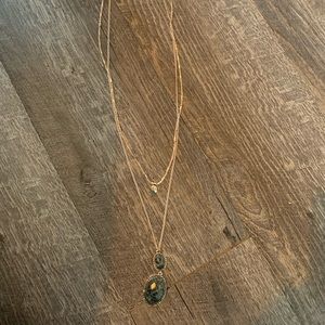 Jessica simpson stone necklace